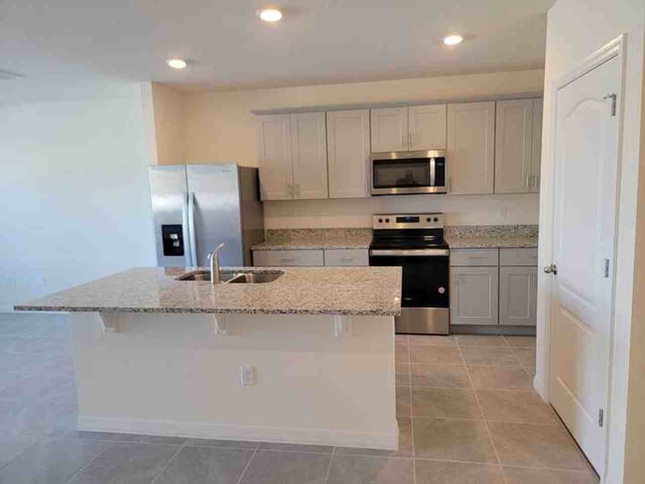 5 Bella Oaks Dr - Photo 2 of 10