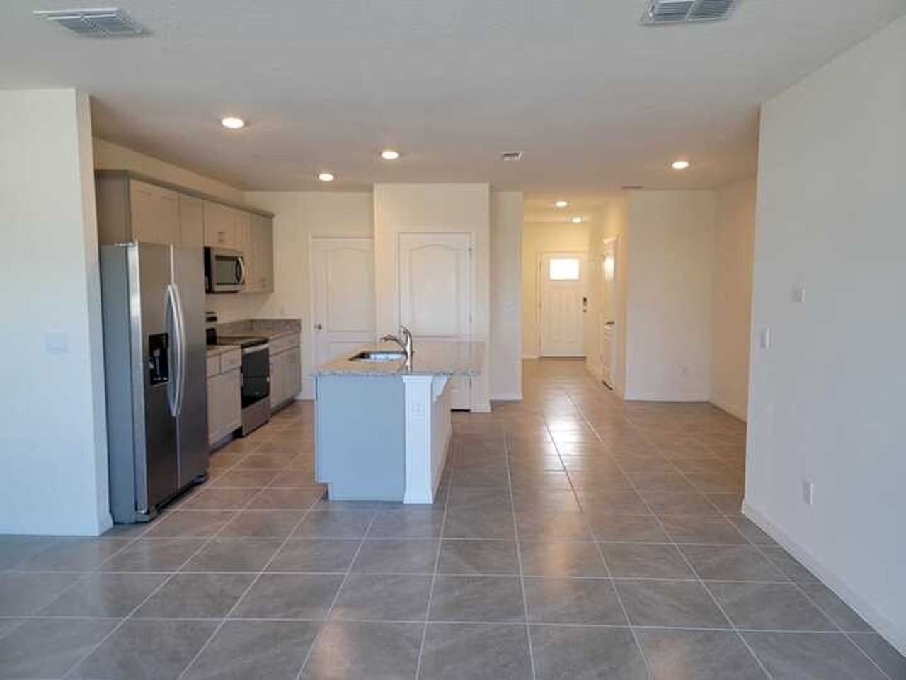 5 Bella Oaks Dr - Photo 3 of 10