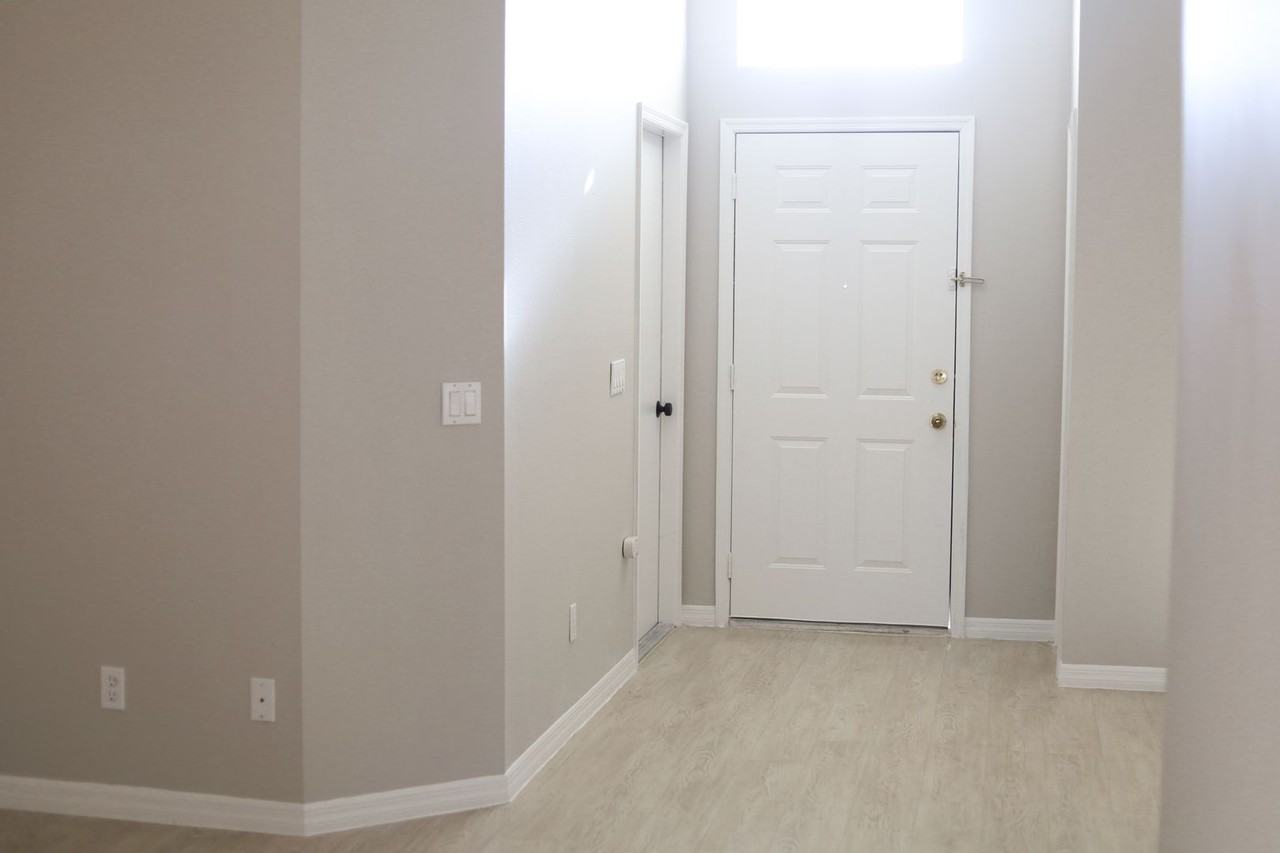 9048 Fort Jefferson Blvd - Photo 2 of 25