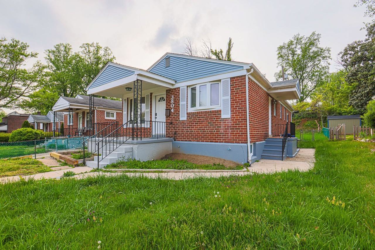 3804 N Rogers Ave - Photo 3 of 46