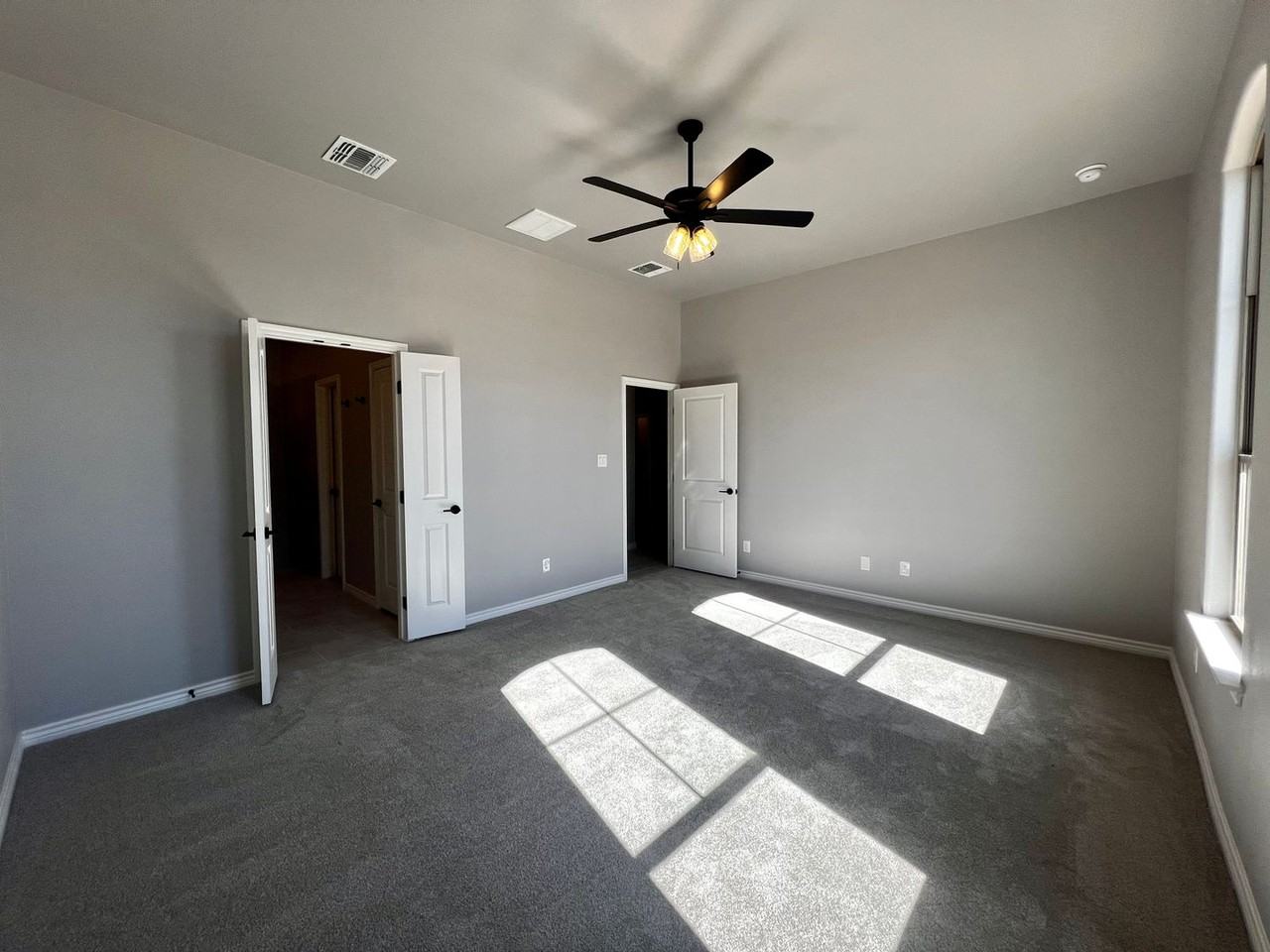 5302 Kilyn Ct - Photo 7 of 19