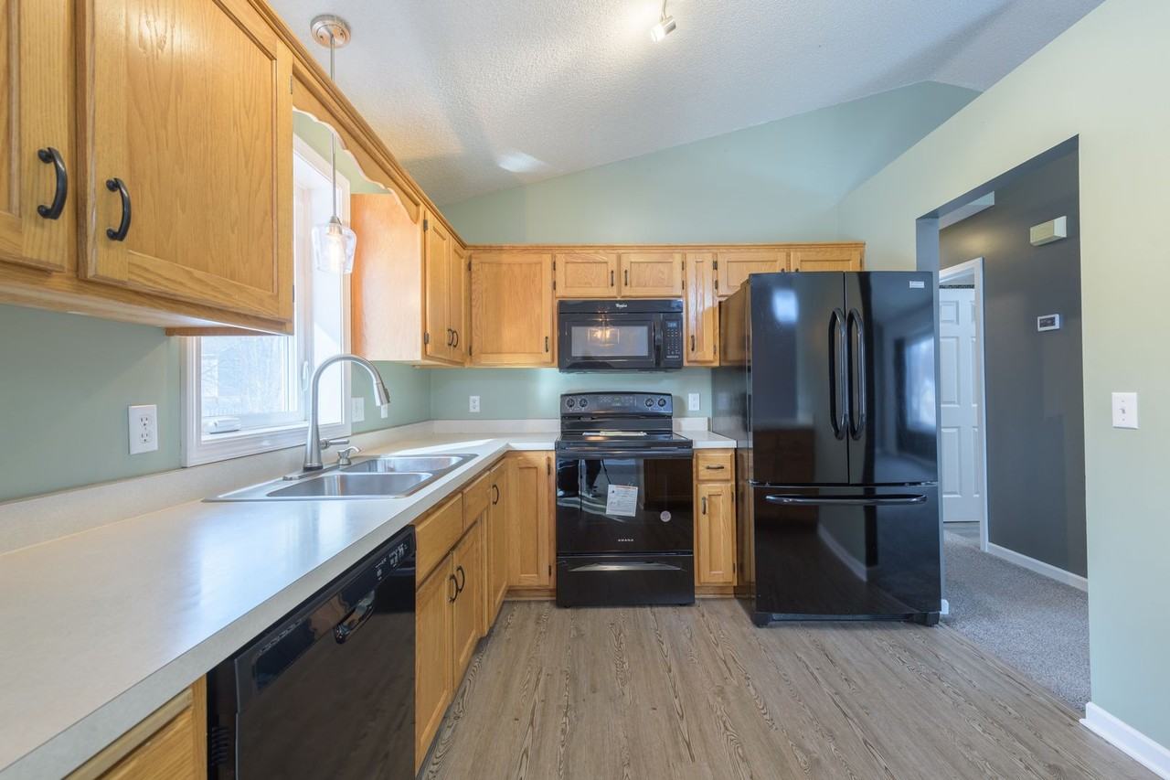 29830 Haileys Ct - Photo 2 of 43