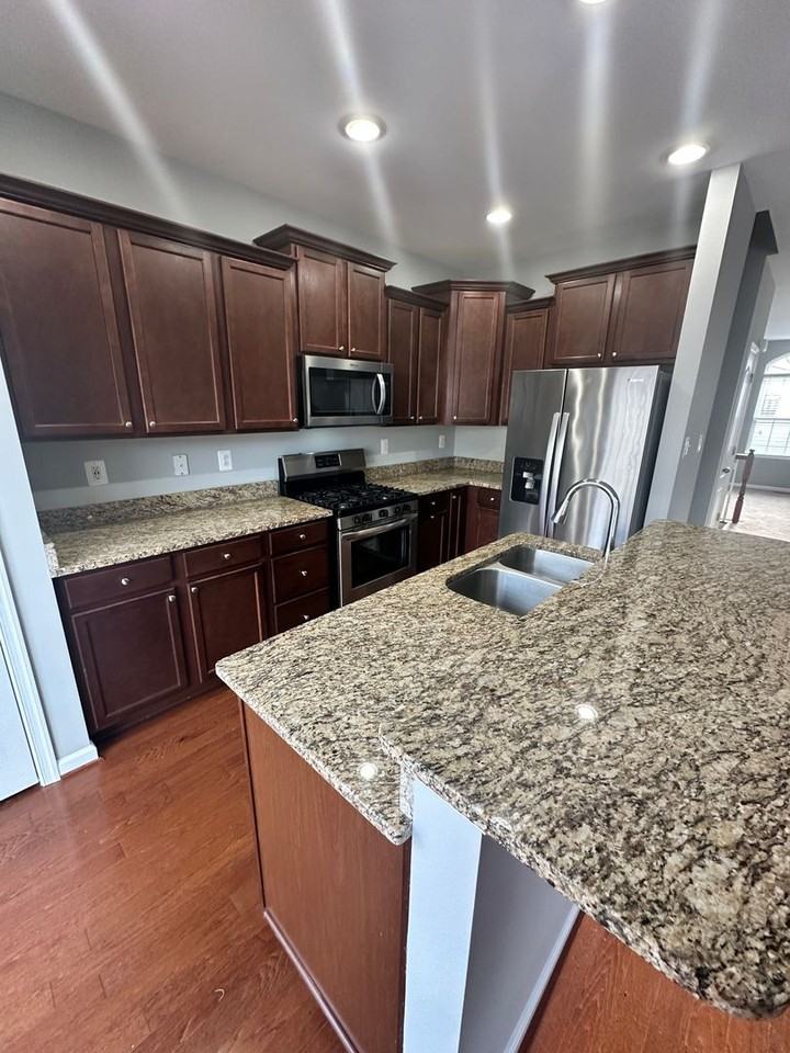 21099 Brunswick Ln - Photo 2 of 10