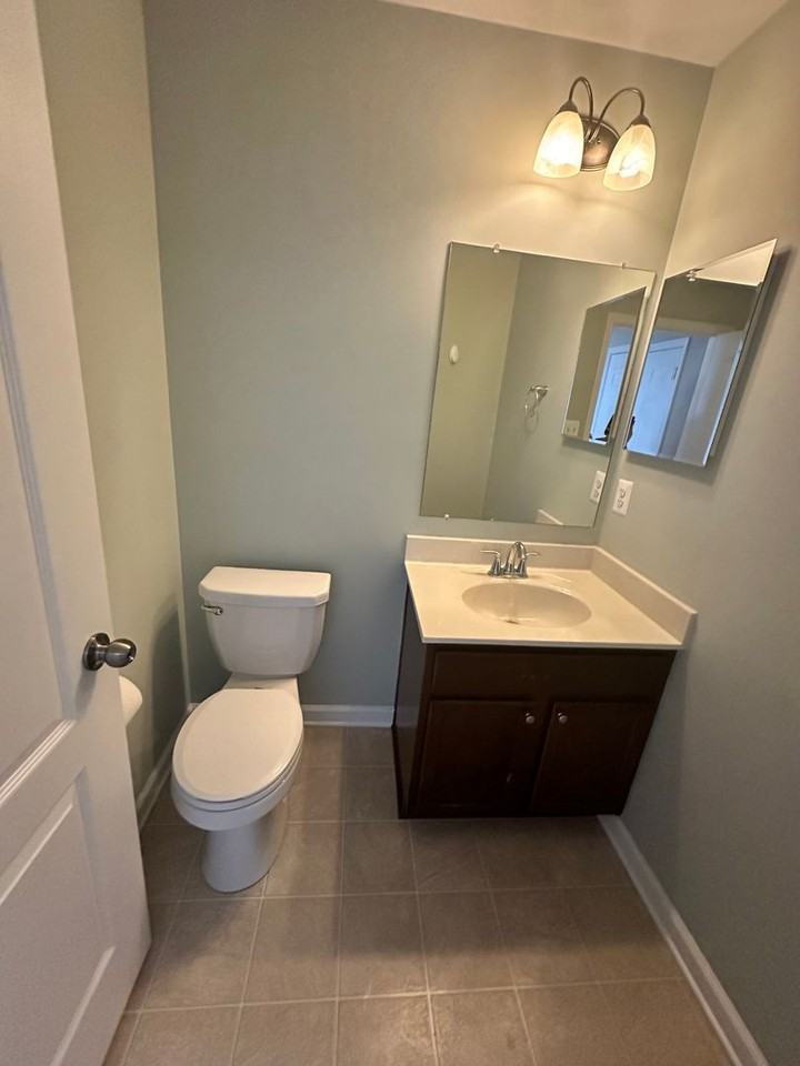 21099 Brunswick Ln - Photo 4 of 10