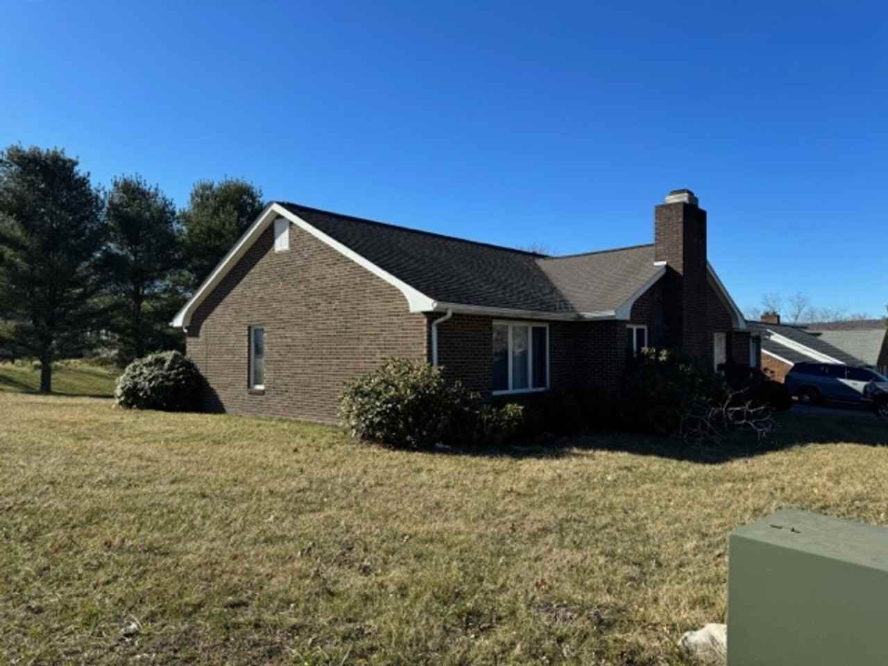 1901 Carroll Dr - Photo 3 of 14