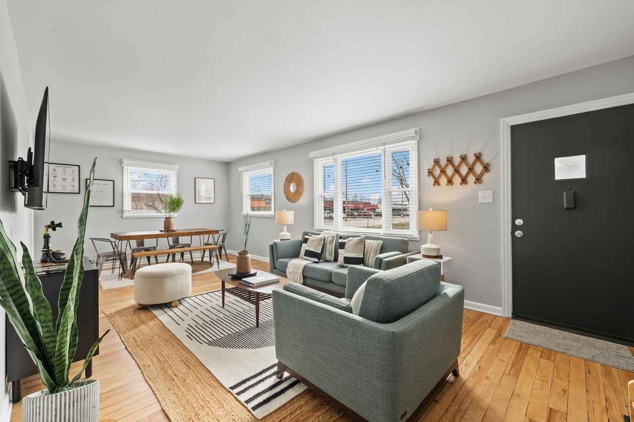 712 Garden Rd - Photo 2 of 27