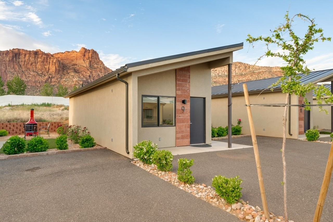 840 North Maple Street #9 - Photo 2 of 12