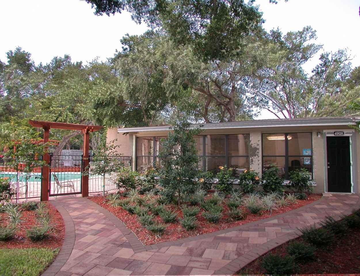 4952 25th St W #102 - Photo 3 of 17