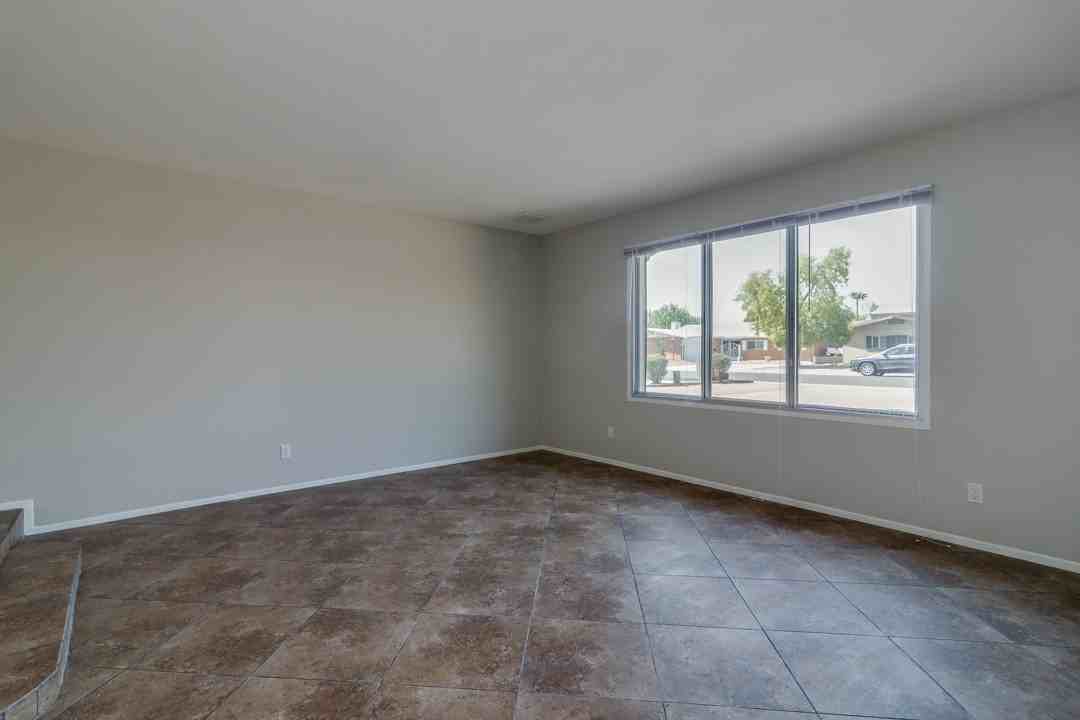 137 E Riviera Dr - Photo 3 of 29
