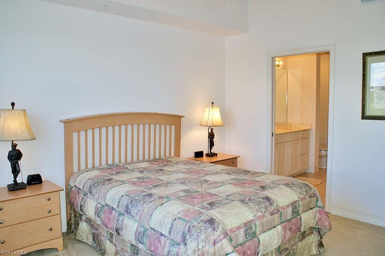 4640 Turnberry Lake Dr #403 - Photo 6 of 23