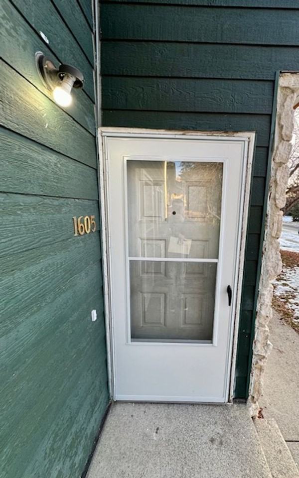 1605 W Koch St - Photo 5 of 35