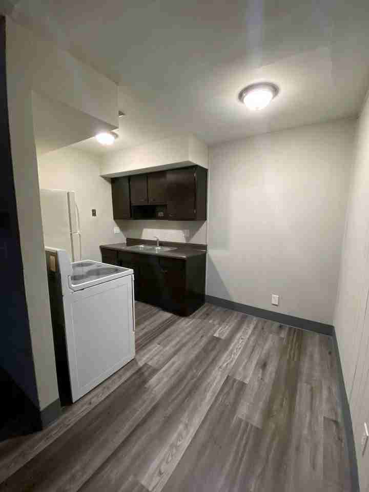 1613 Radio Rd #C - Photo 4 of 7