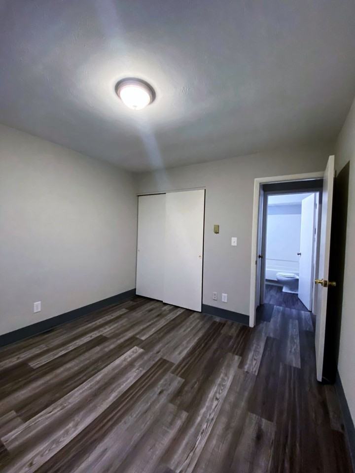 1613 Radio Rd #C - Photo 5 of 7