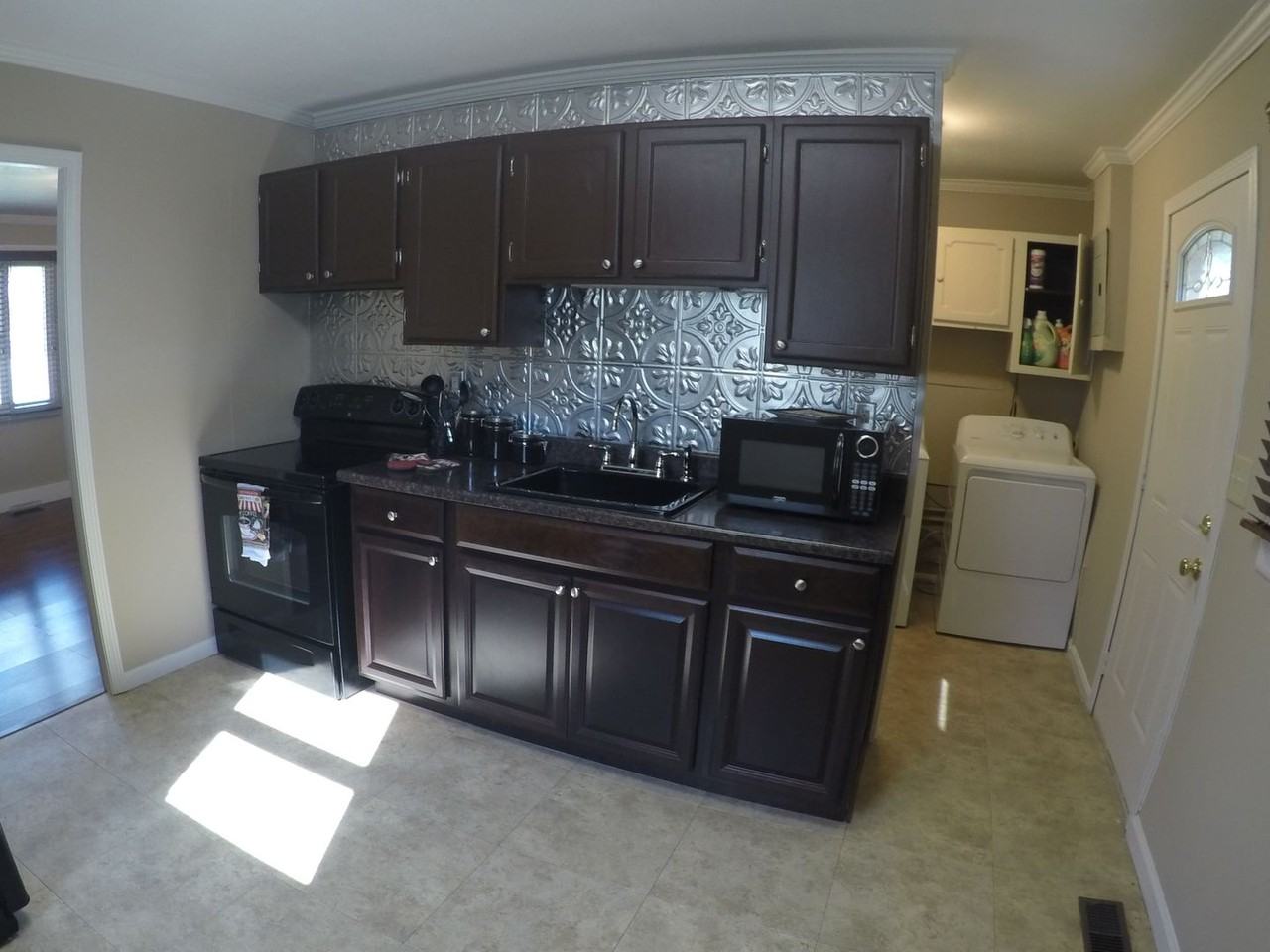 3209 Underwood St - Photo 2 of 10