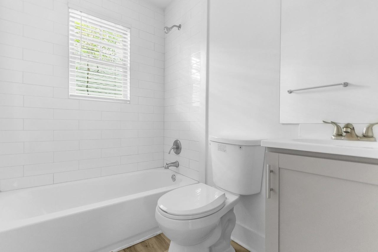 4226 2nd Ave S - Photo 4 of 18