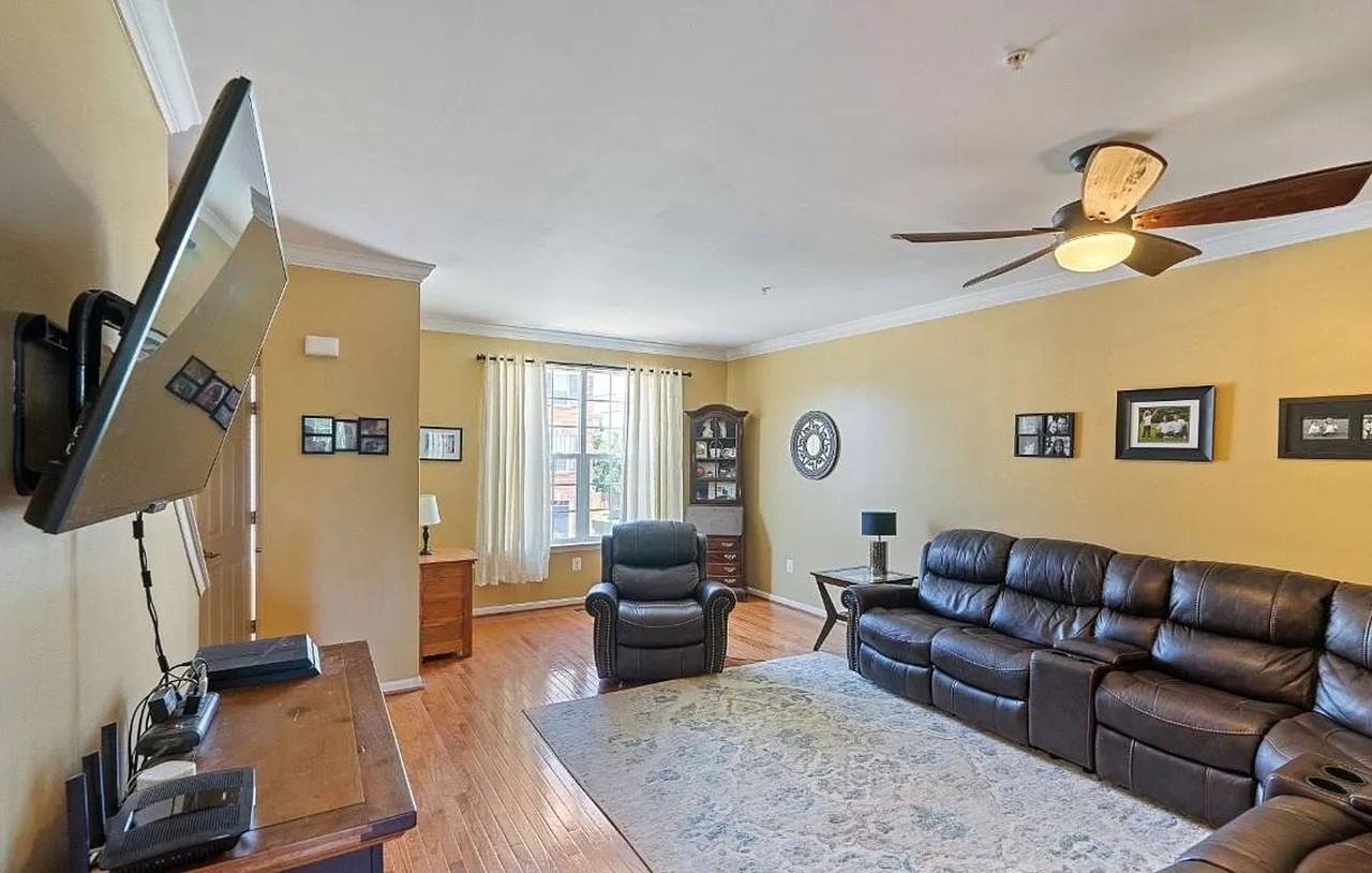 629 Cawley Dr - Photo 4 of 36