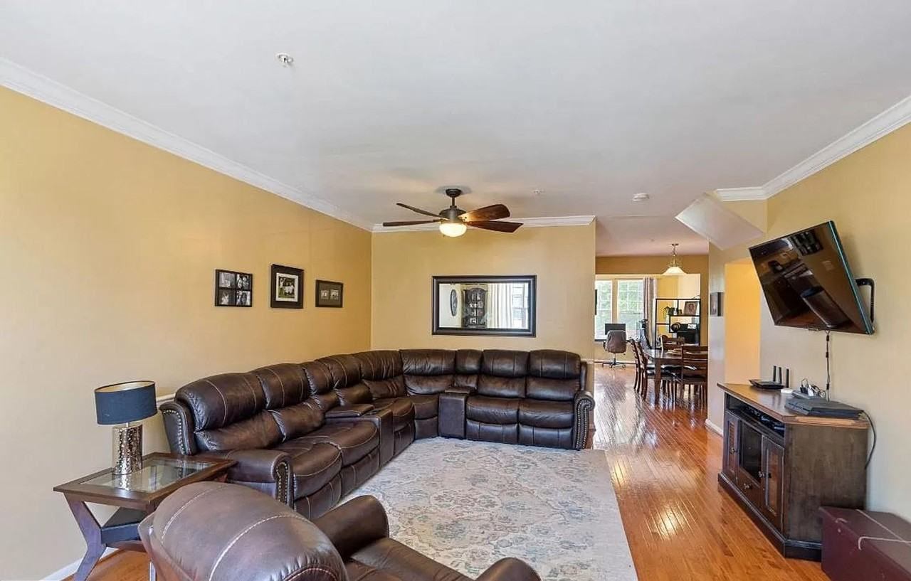 629 Cawley Dr - Photo 5 of 36