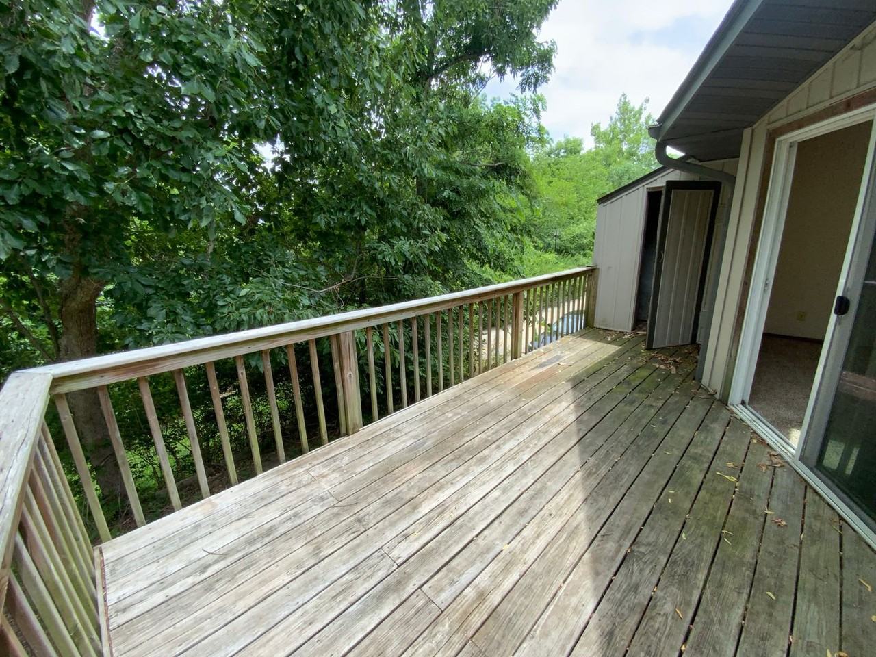 467 Foxfire Dr - Photo 3 of 30