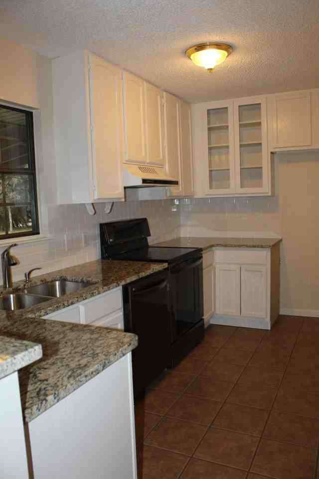 8 S Bowman Dr - Photo 6 of 18