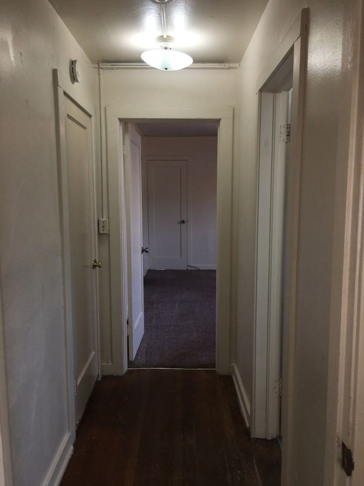 2288 Hilyard St - Photo 7 of 30