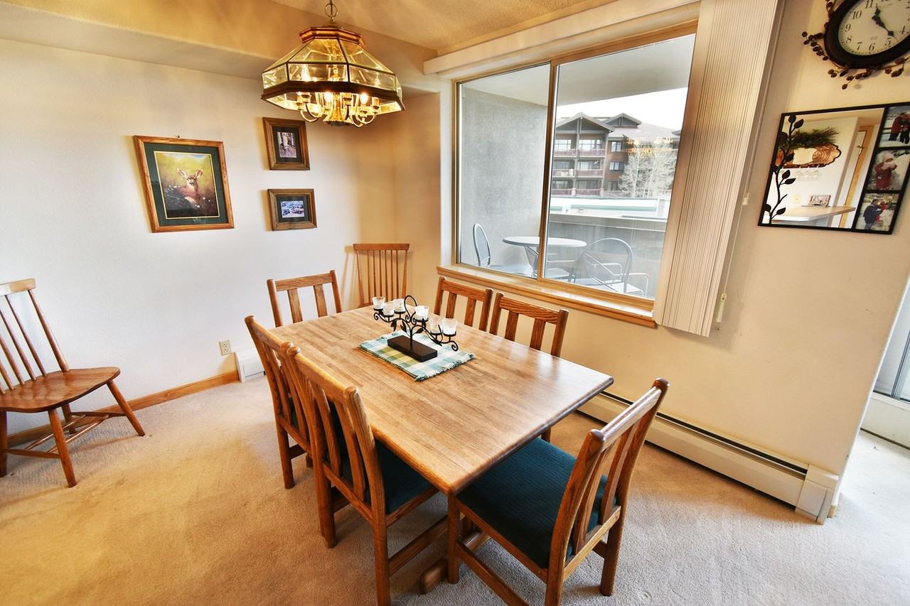 980 Lakepoint Dr #208 - Photo 6 of 29