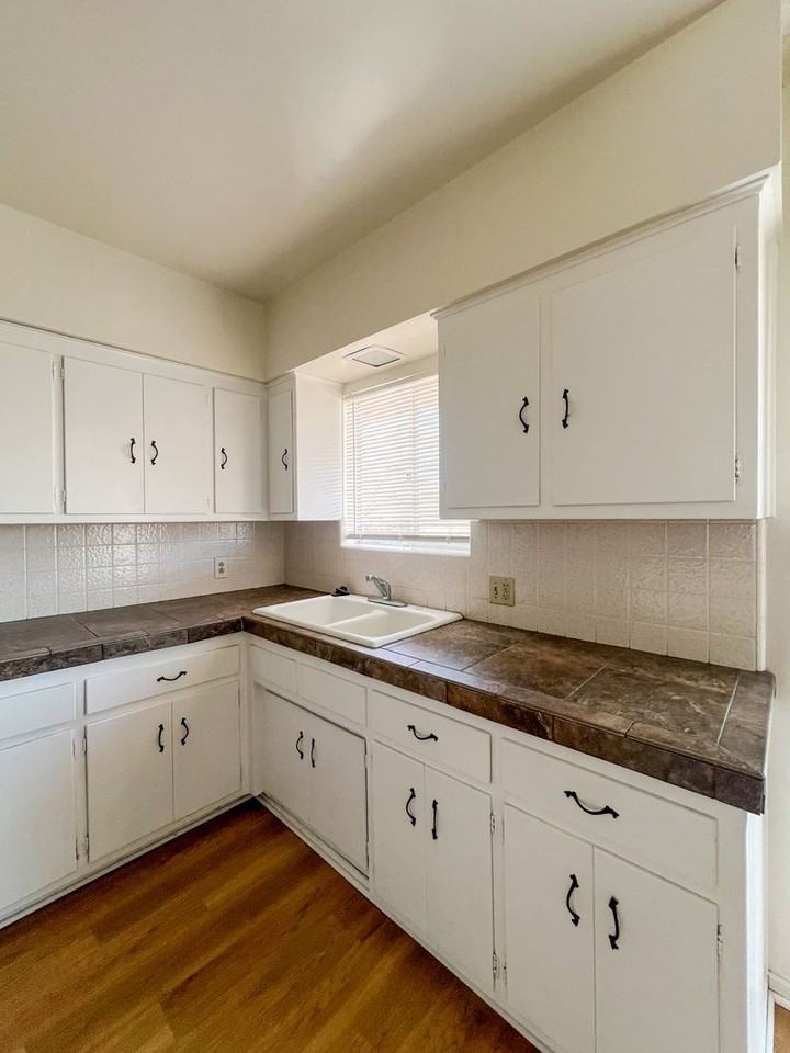6256 Lupine Ave - Photo 6 of 14