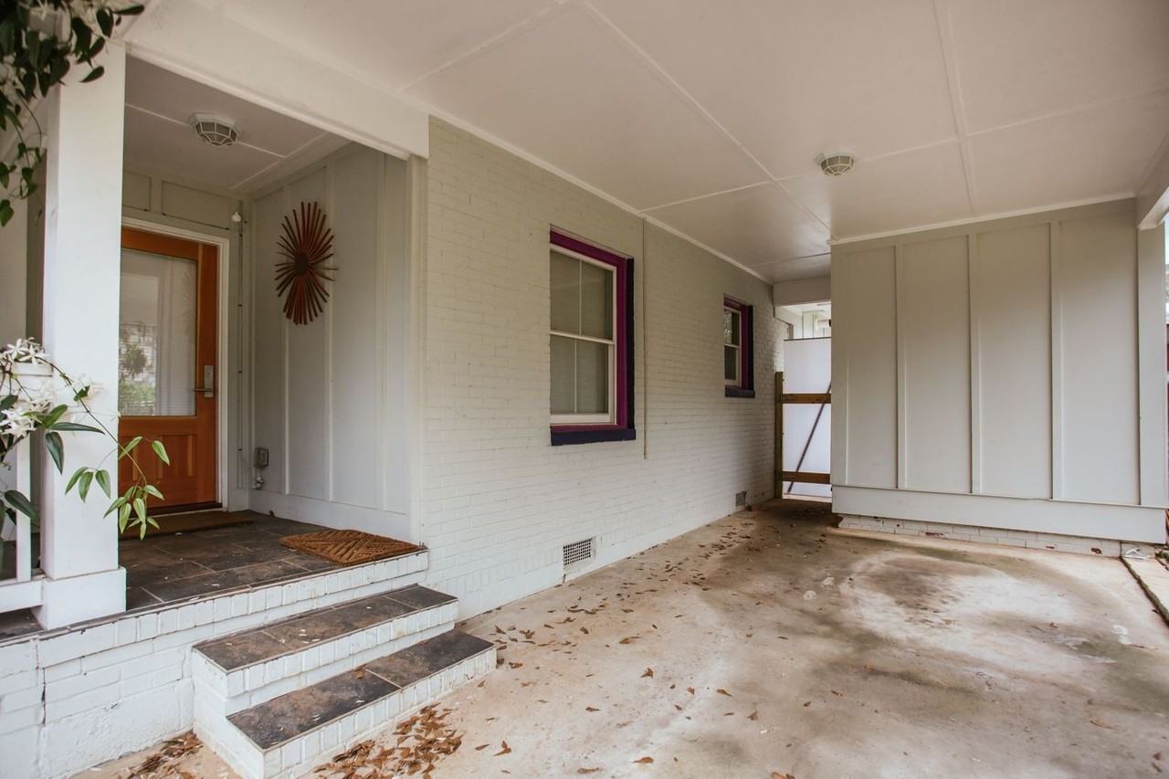 284 The Plz - Photo 2 of 23