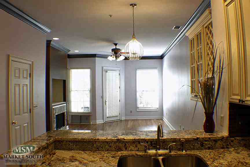 335 W Charlton St - Photo 3 of 18