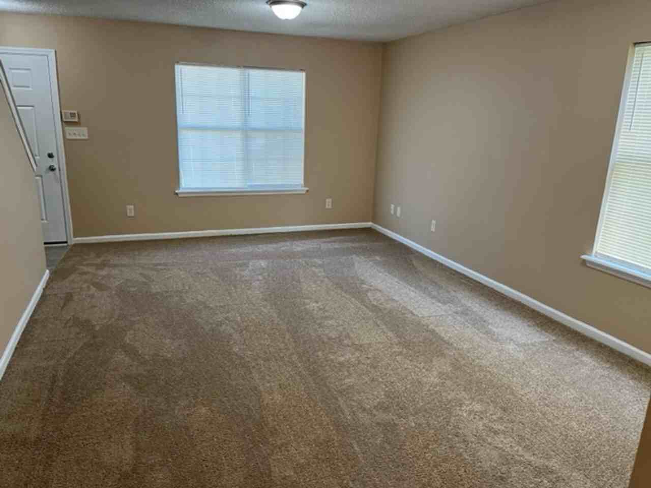 335 Brookfield Rd - Photo 2 of 11