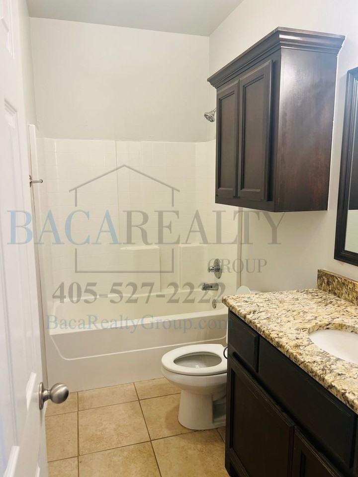 699 Ne 20th Ter - Photo 7 of 14