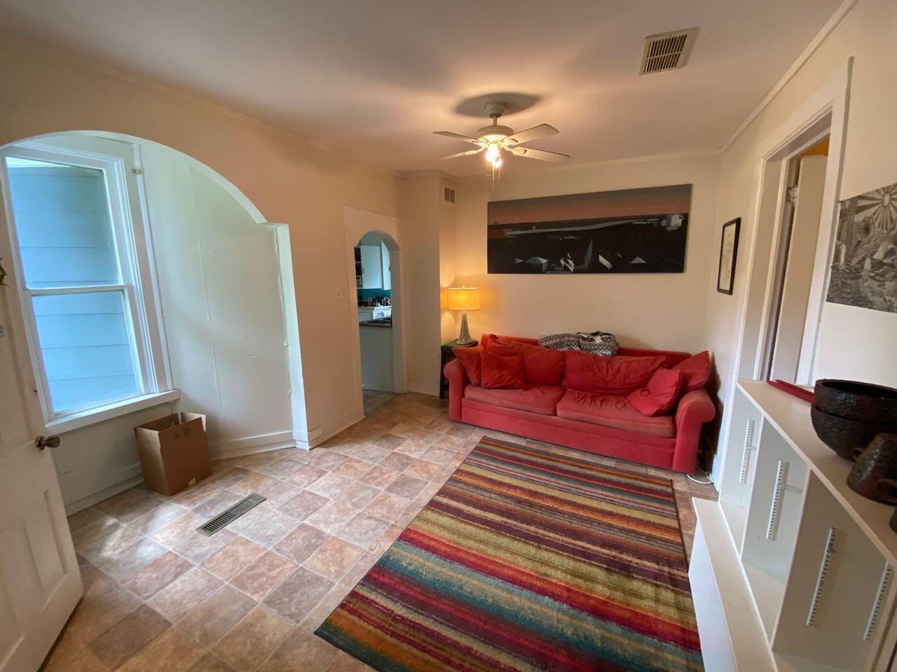 819 S Van Buren St - Photo 5 of 34