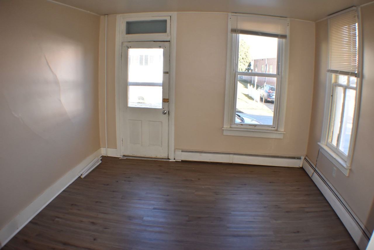 28 W Forrest Ave - Photo 4 of 14