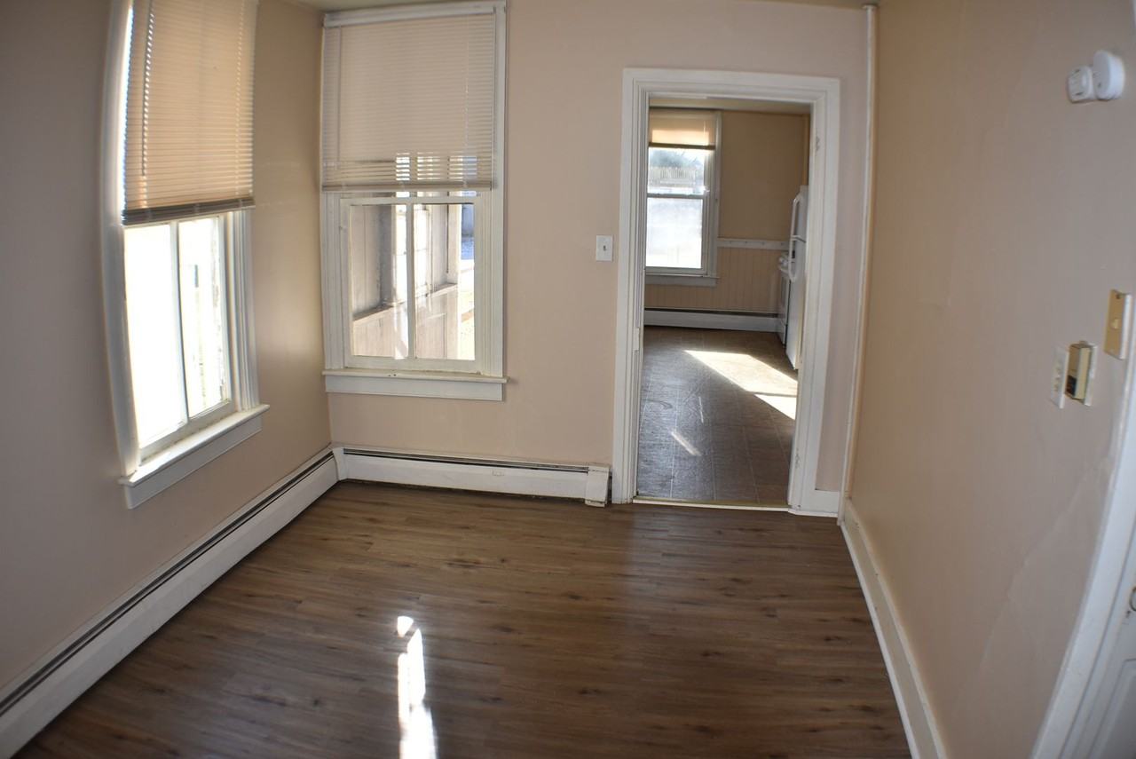 28 W Forrest Ave - Photo 5 of 14