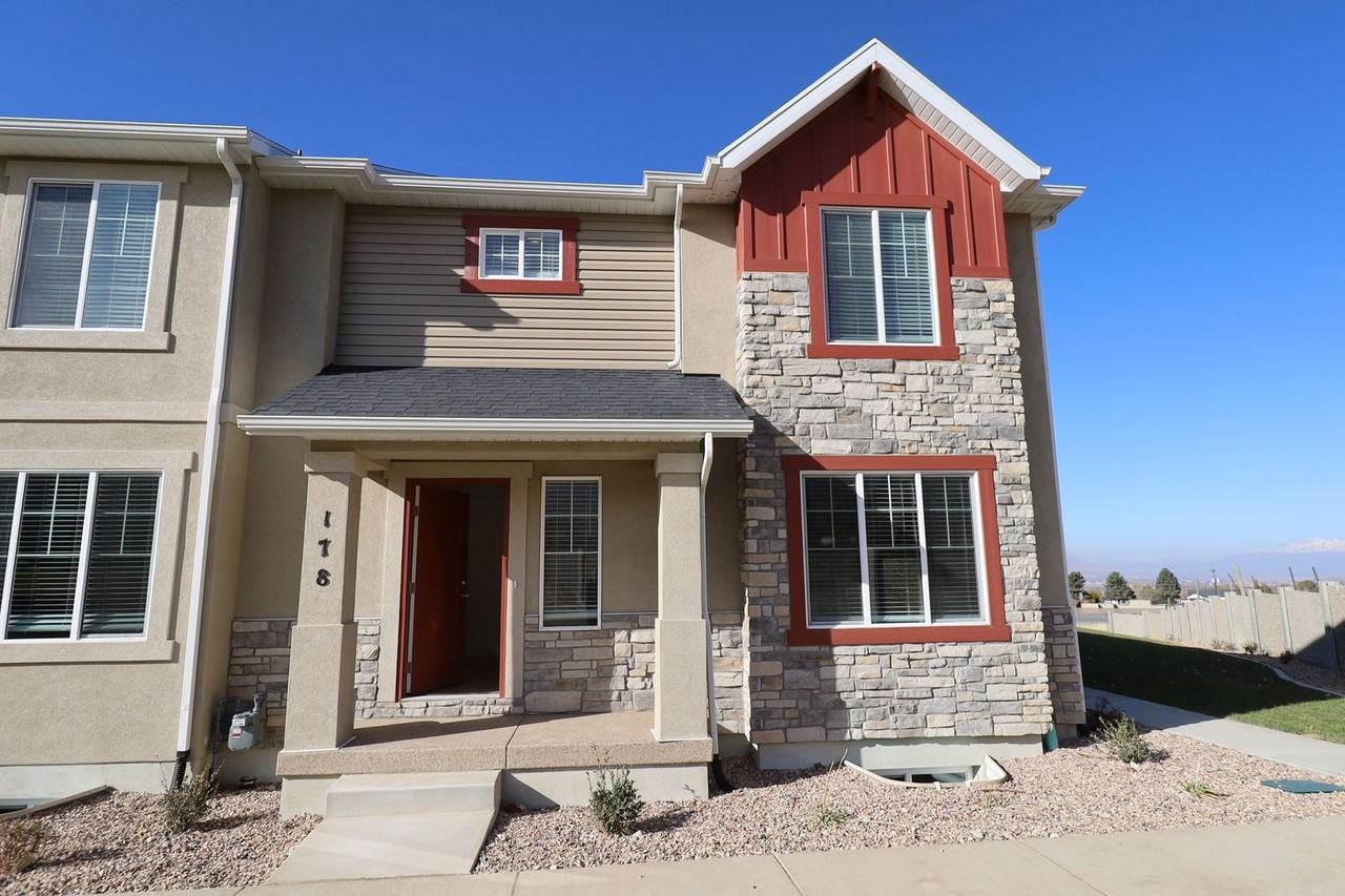 178 178 East Valley Way Drive - Photo 2 of 21