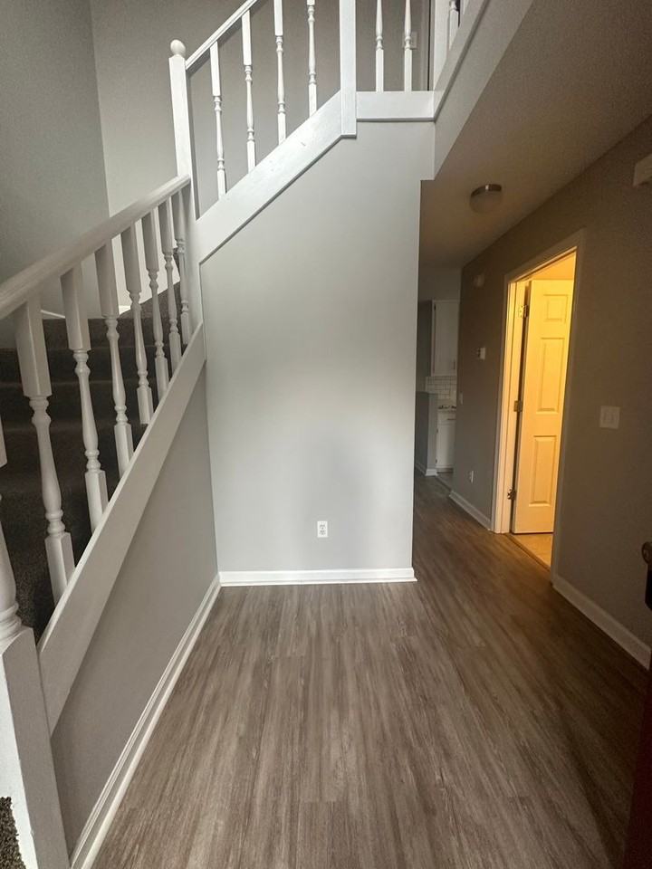 100 Pineridge Dr - Photo 3 of 23