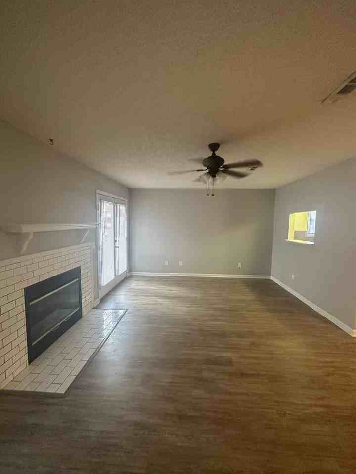 100 Pineridge Dr - Photo 7 of 23