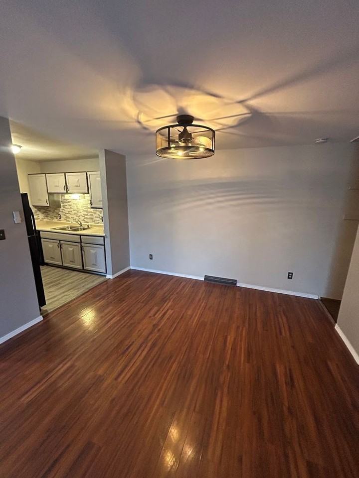 6021 W Port Ave #101A - Photo 4 of 24