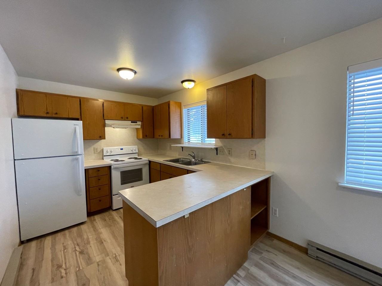 1111 E 8th Ave - Photo 2 of 17