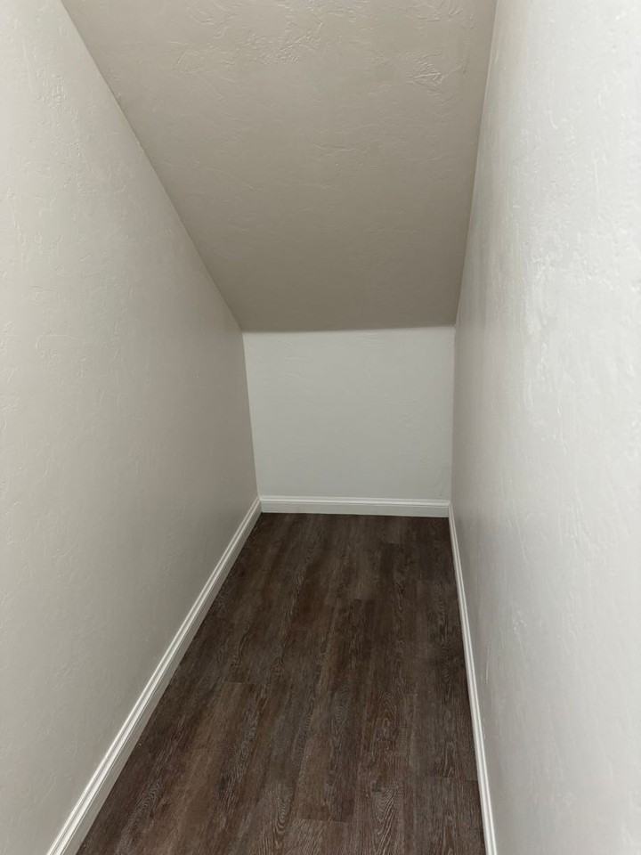 1332 Brooks Dr - Photo 6 of 39