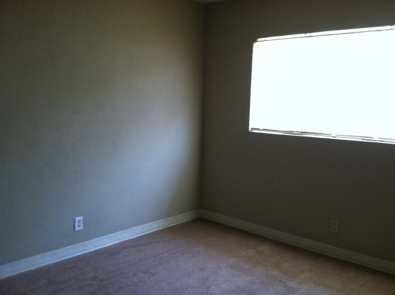 4412 Gordon St - Photo 5 of 7