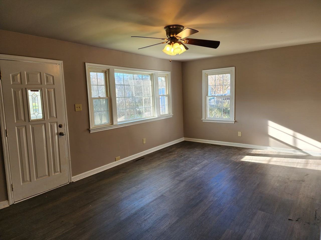 6008 Old Ave - Photo 2 of 8