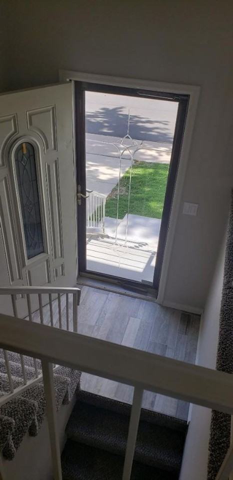 3128 S Halifax St - Photo 2 of 10