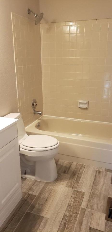 3128 S Halifax St - Photo 7 of 10