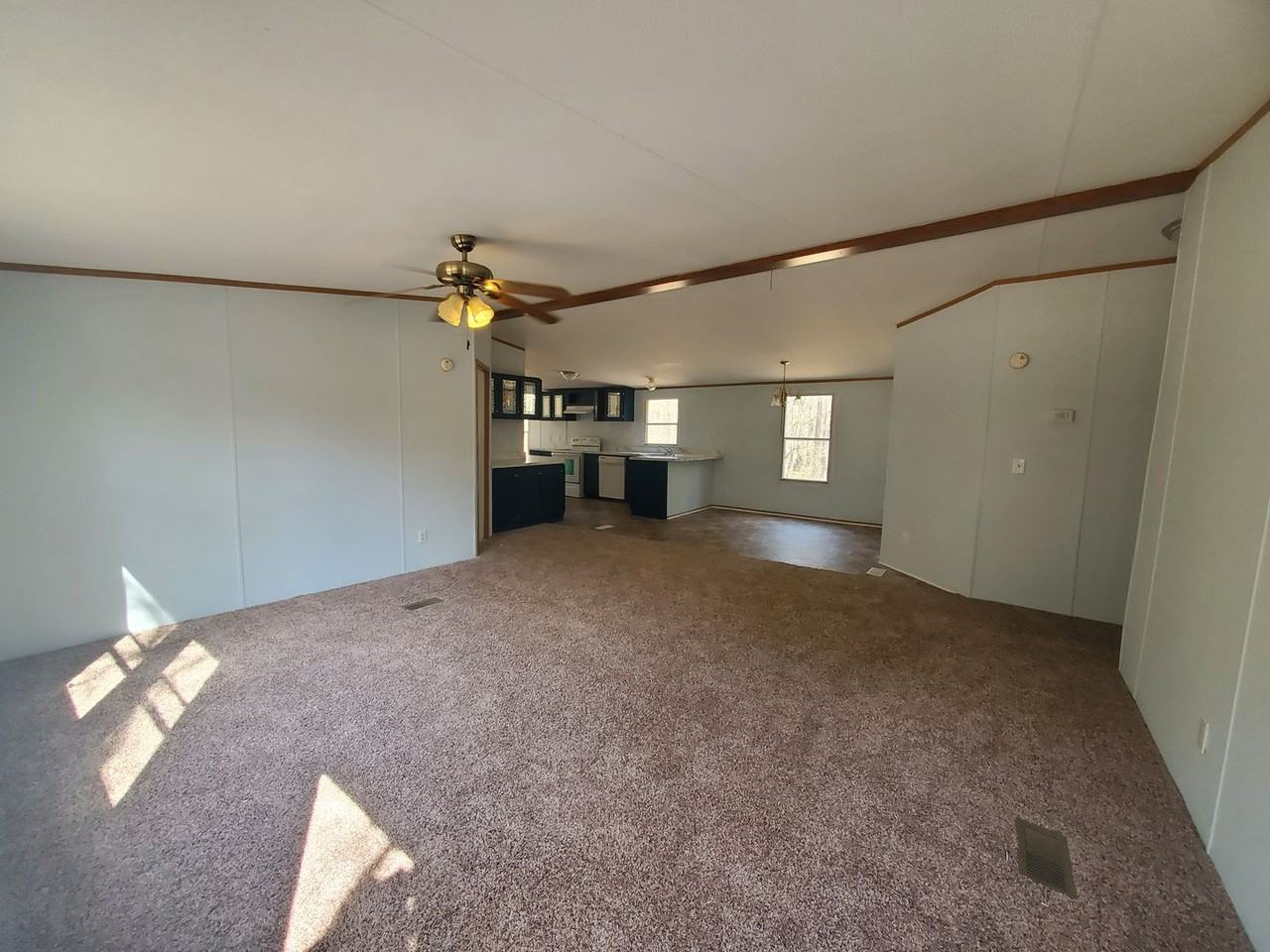 25 Kelly Ct S - Photo 2 of 16