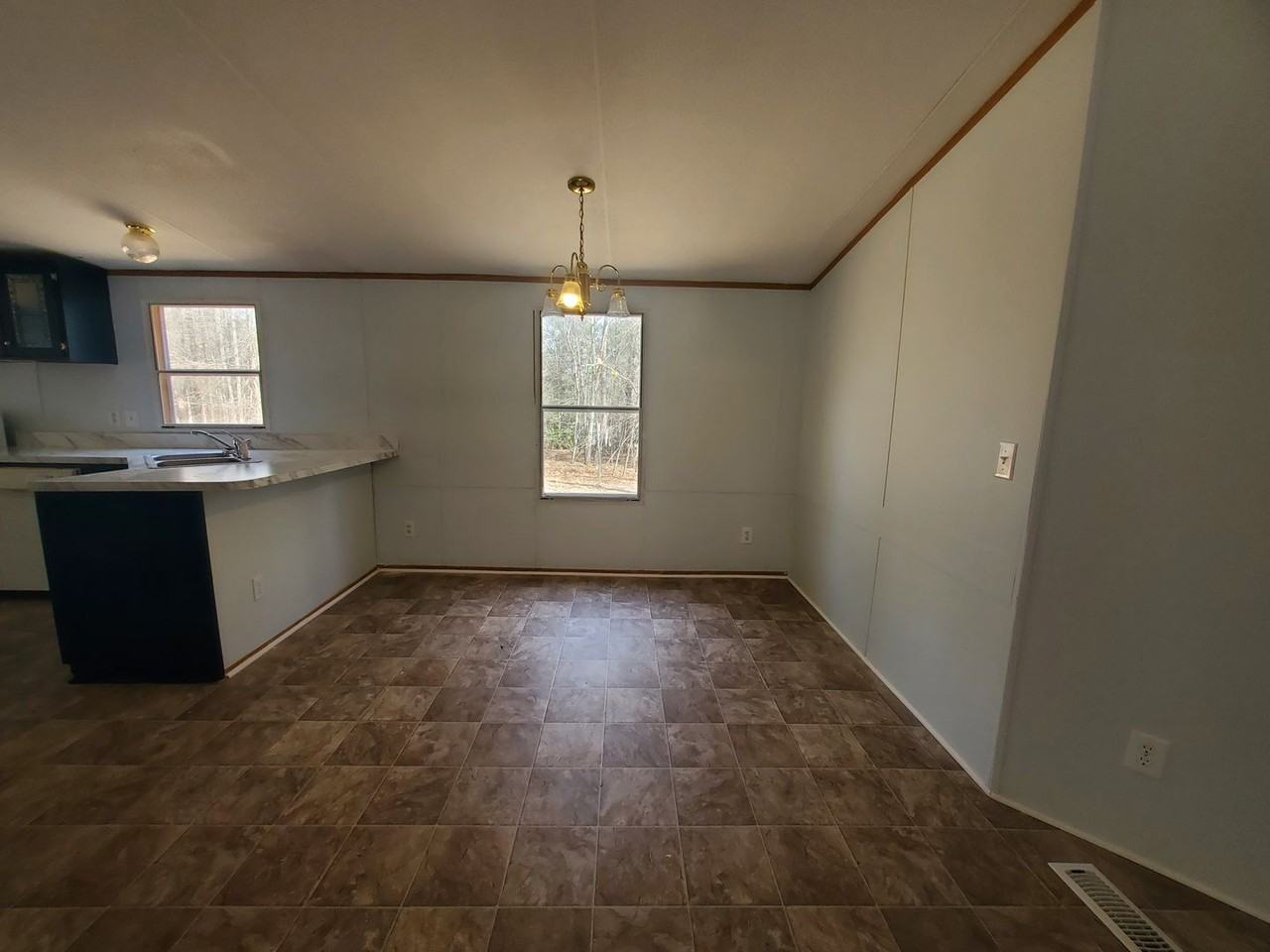 25 Kelly Ct S - Photo 3 of 16