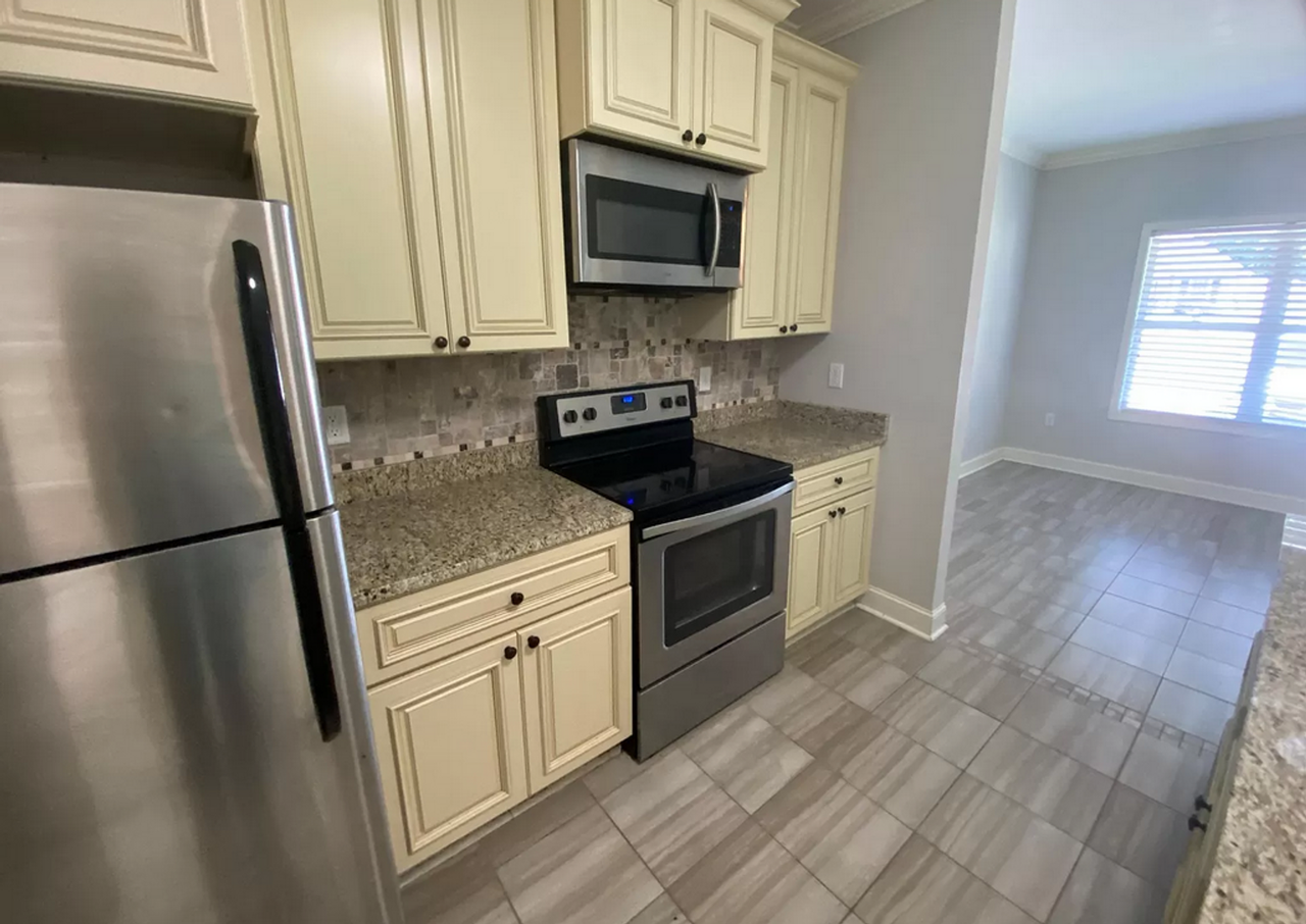 405 Shady Park Cv - Photo 6 of 24