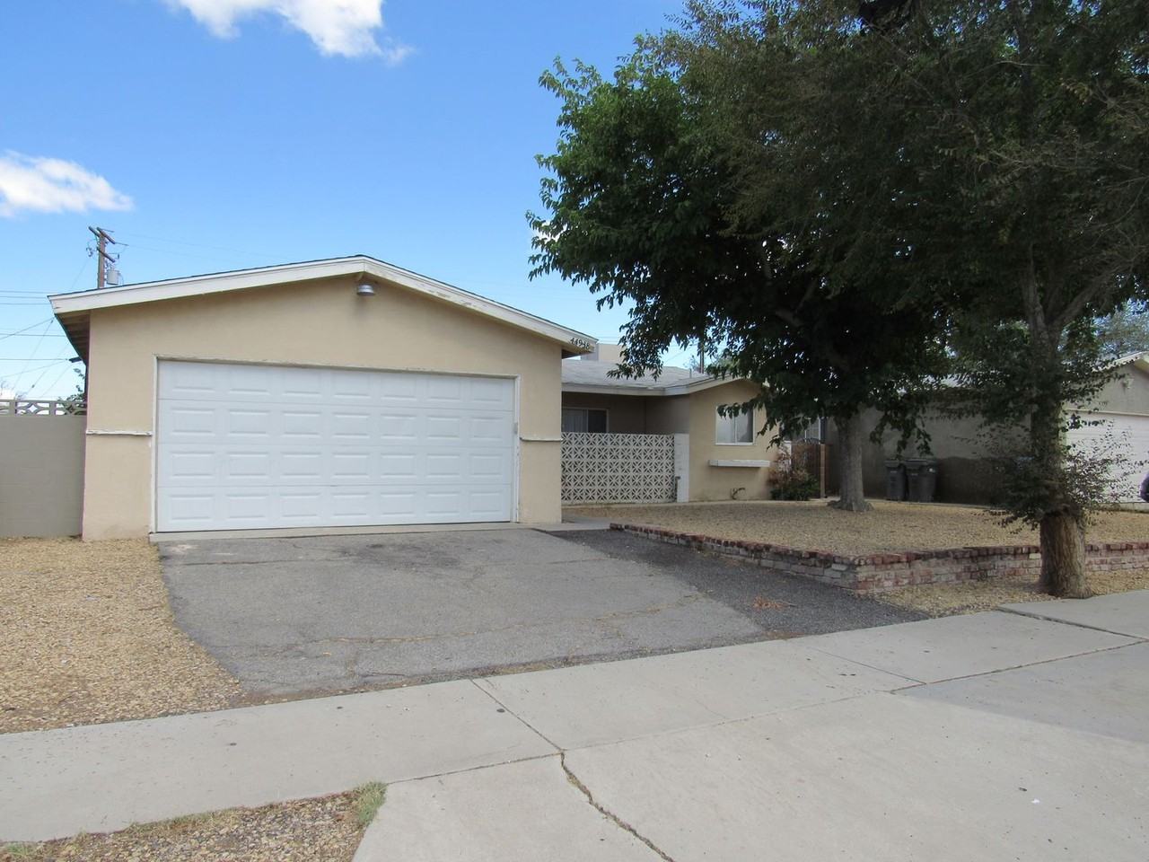 44938 Rodin Ave - Photo 2 of 13