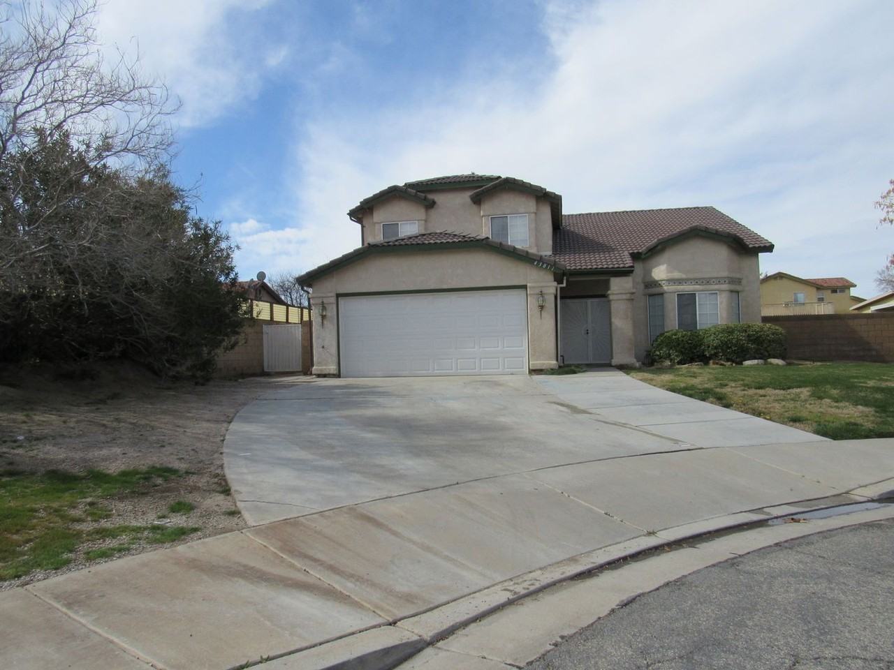 43811 Broadwater Ave - Photo 2 of 21