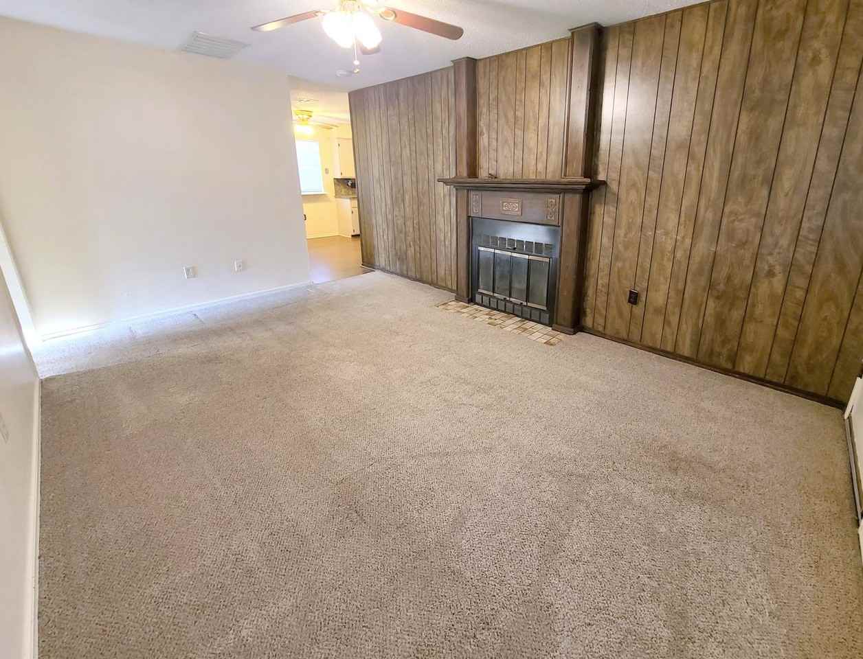 13917 N Everest Ave - Photo 3 of 18