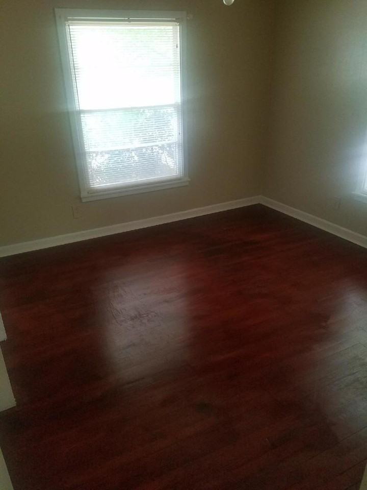 6720 Greenlee St - Photo 2 of 6